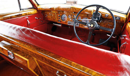 Jaguar MK IX, Cockpit