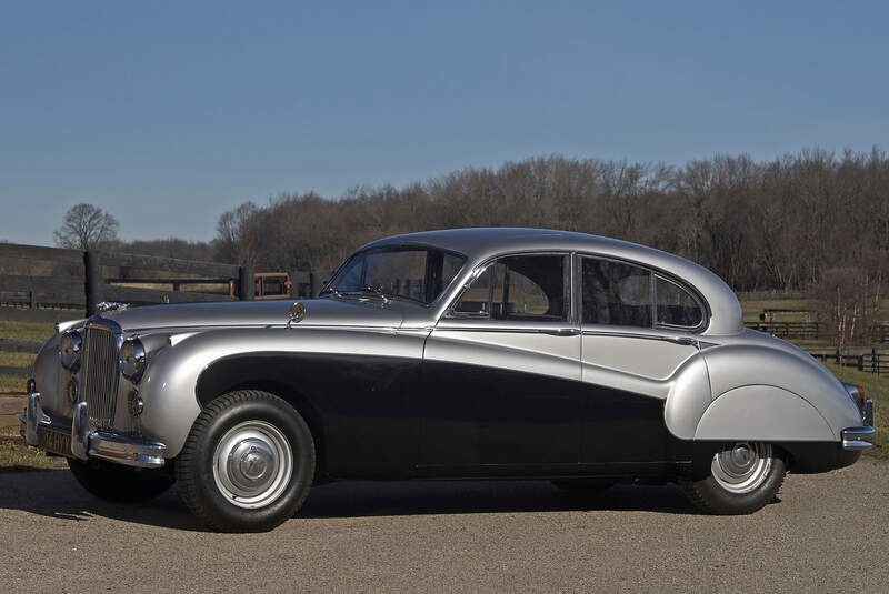 Jaguar MK IX, Kofferraum