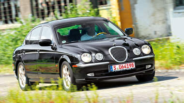 Jaguar S-Type 4.2, Frontansicht