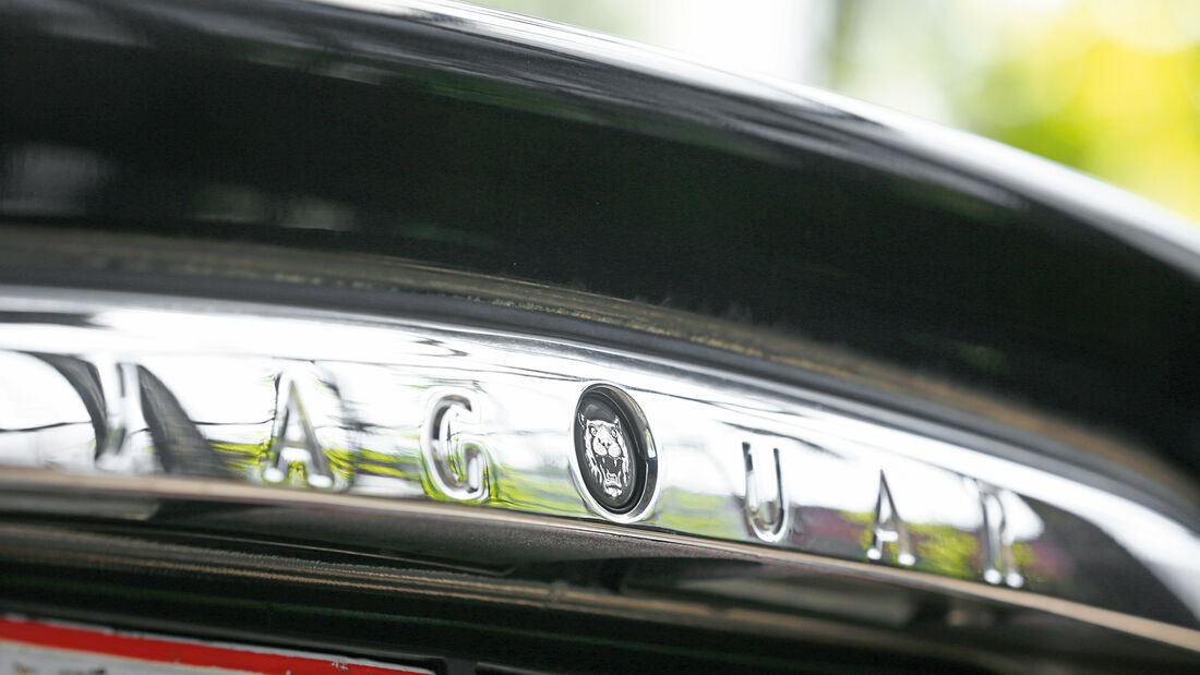 Jaguar S-Type V8, Frontansicht