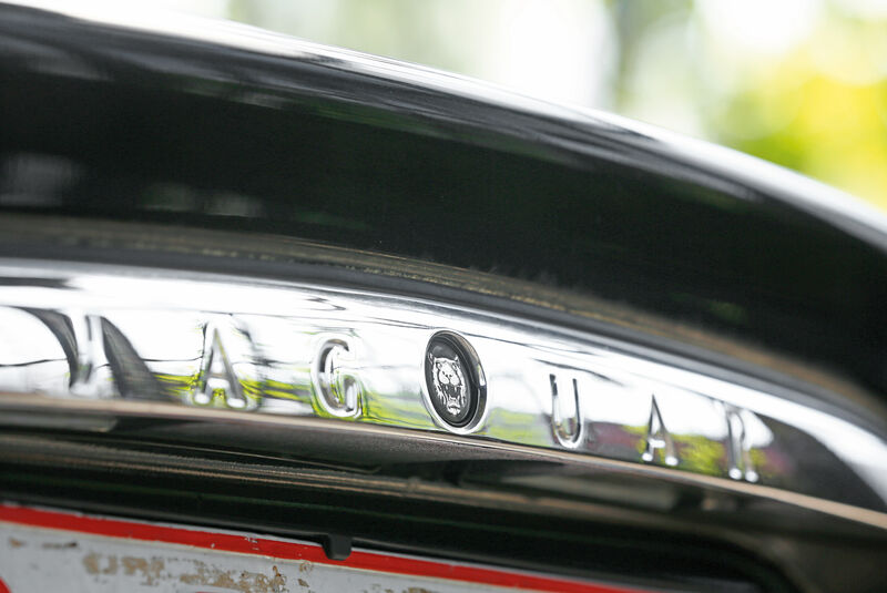 Jaguar S-Type V8, Frontansicht