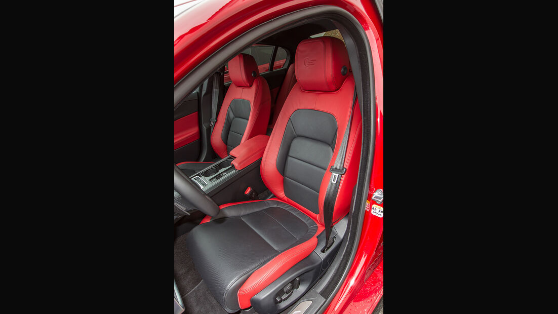 Jaguar XE, Innenraum, Sitze