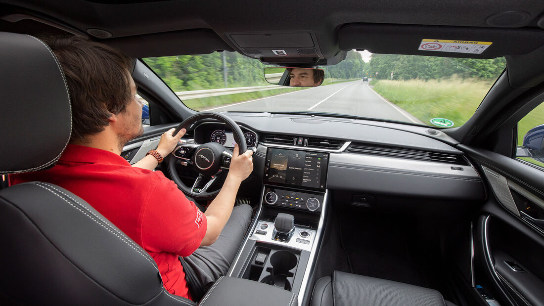 Jaguar XF P300 Sport Break, Facelift 2021