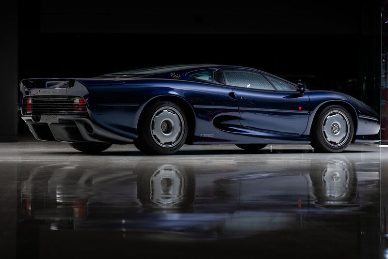 Jaguar XJ 220 (1994)