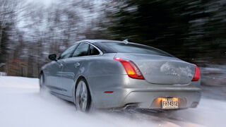 Jaguar XJ 3.0 AWD, Heckansicht