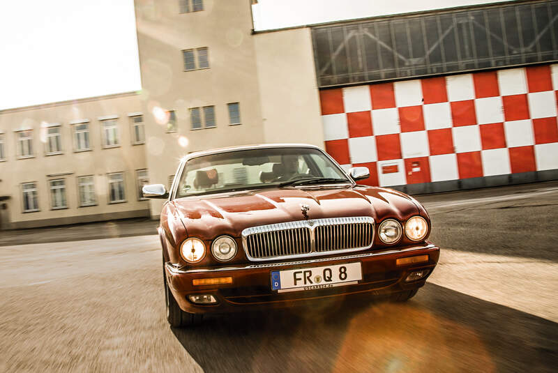 Jaguar XJ 6 (X 300), Frontansicht