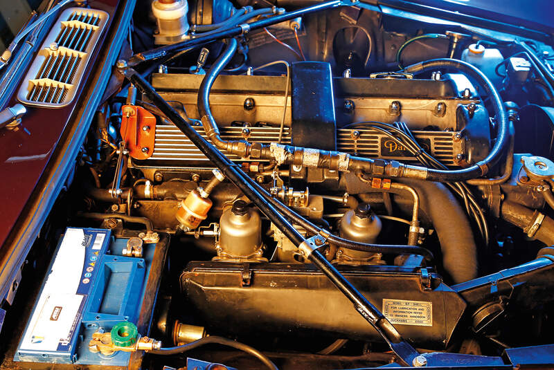 Jaguar XJ6, Motor