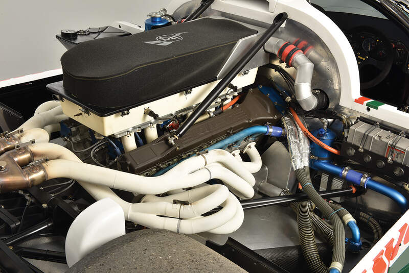 Jaguar XJR-9