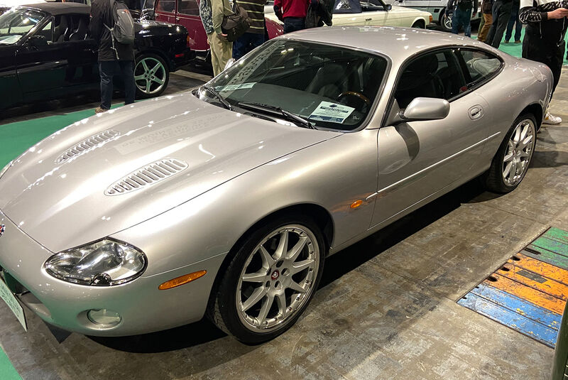 Jaguar XKR Rétromobile Paris (2024)