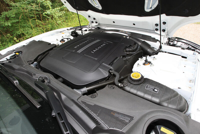 Jaguar XKR-S Cabrio, Motor