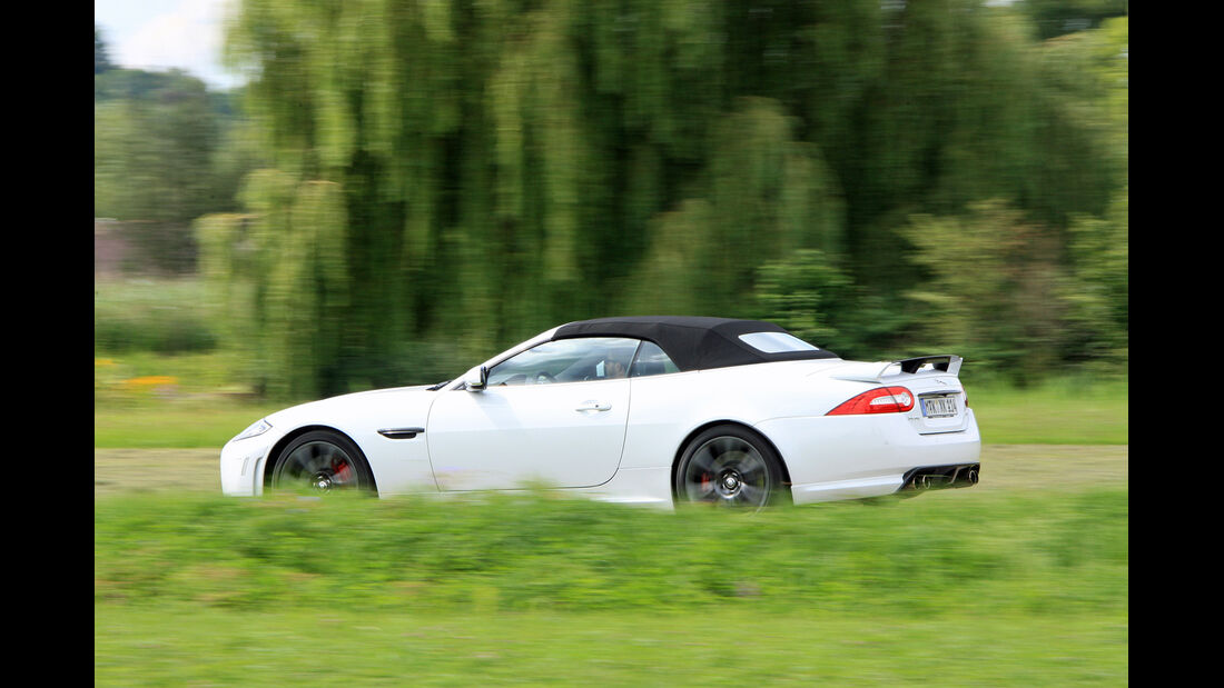 Jaguar XKR-S Cabrio, Seitenansicht