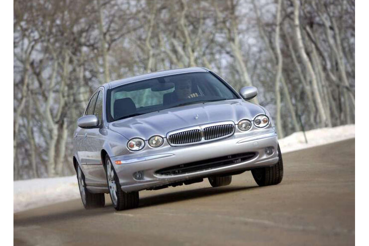 Gebrauchtwagen Jaguar X Type Im Mangelreport Diesel Besonders Wertstabil Auto Motor Und Sport