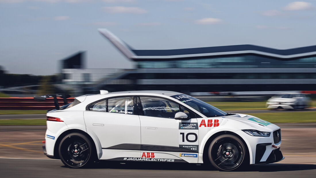 Jaguar i-Pace eTROPHY