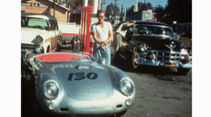 James Dean mit seinem Porsche 550 Spyder