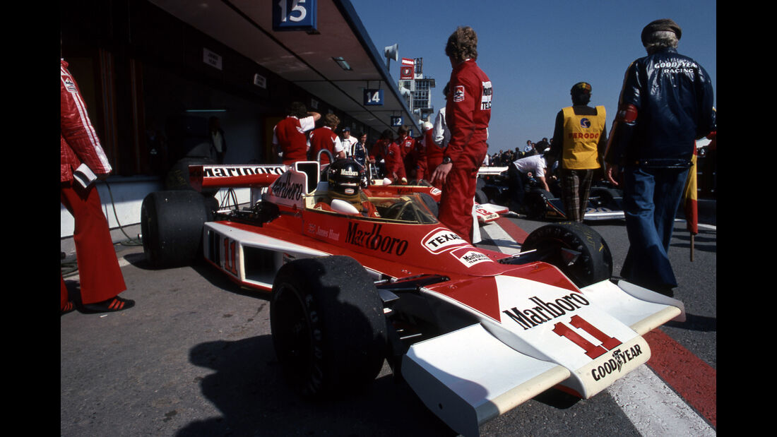 James Hunt - McLaren M23 - Jarama 1976