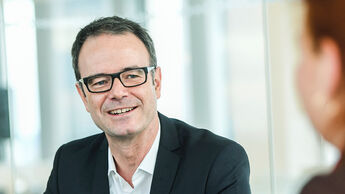 Jan Petersen ist Geschäftsführer der 2022 gegründeten TotalEnergies Charging Solutions Deutschland GmbH.