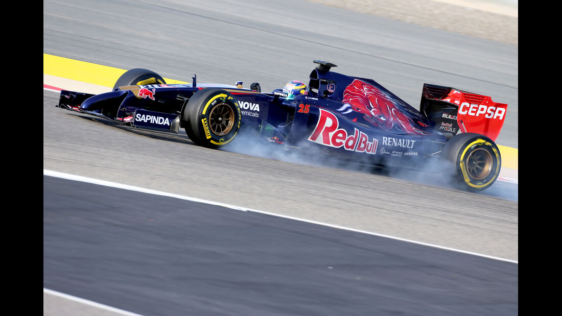 Jean-Eric Vergne - Toro Rosso - Formel 1 - Test - GP Bahrain - 9. April 2014