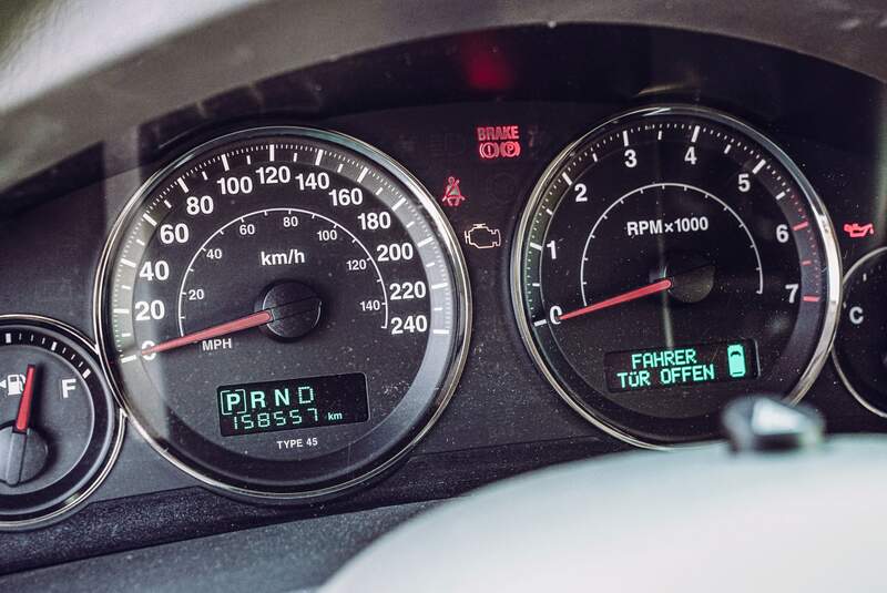 Jeep Grand Cherokee 4.7 Limited, WH (2006)