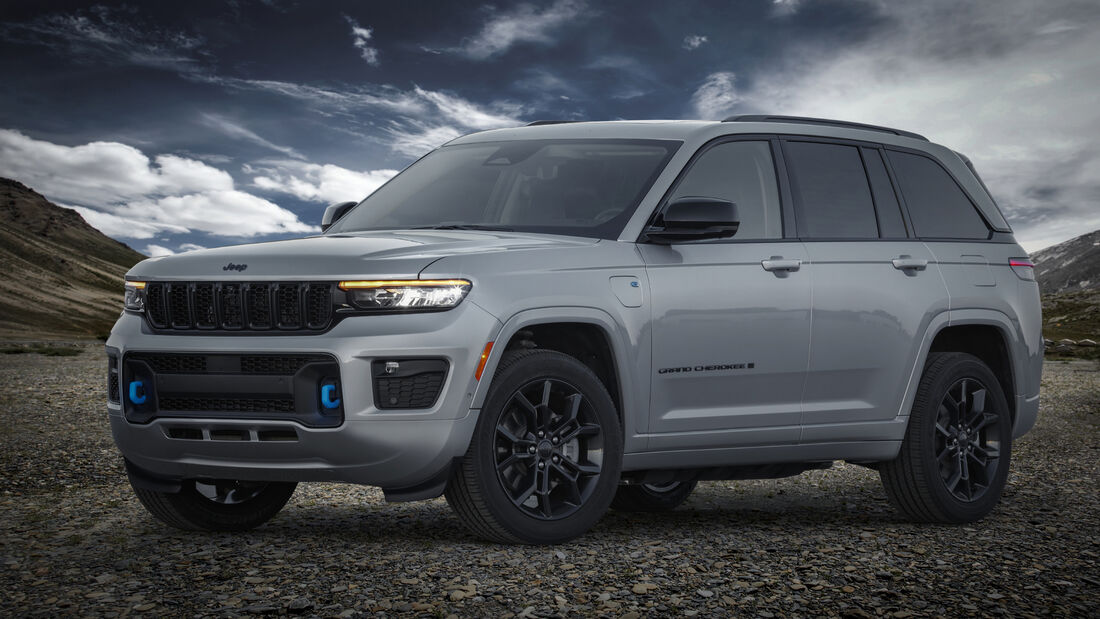 Jeep Grand Cherokee 4xe 30th Anniversary Edition at 2022 Detroit Auto Show