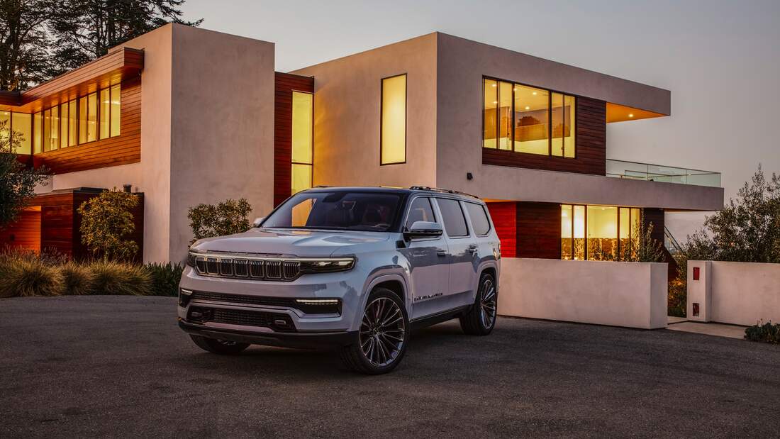 Jeep-Grand-Wagoneer-Concept-2021-169Gallery-31353c1c-1720192.jpg