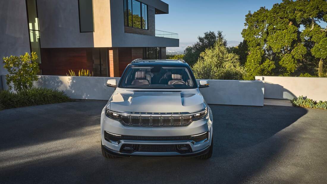 Jeep-Grand-Wagoneer-Concept-2021-169Gallery-c776698b-1720191.jpg