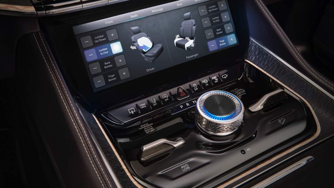 Jeep-Grand-Wagoneer-Concept-2021-169Gallery-dd77a977-1720206.jpg