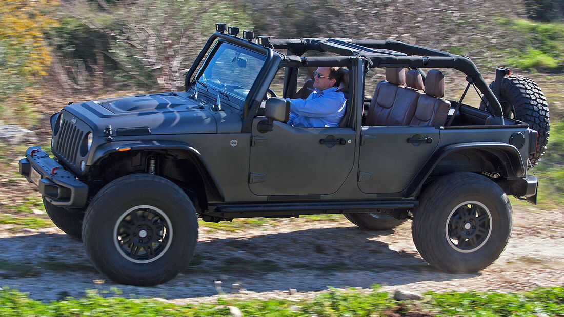 Jeep Wrangler Unlimited Rubicon Stealth Showcar