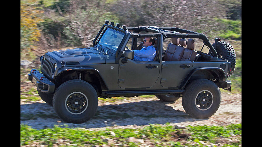 Jeep Wrangler Unlimited Rubicon Stealth Showcar