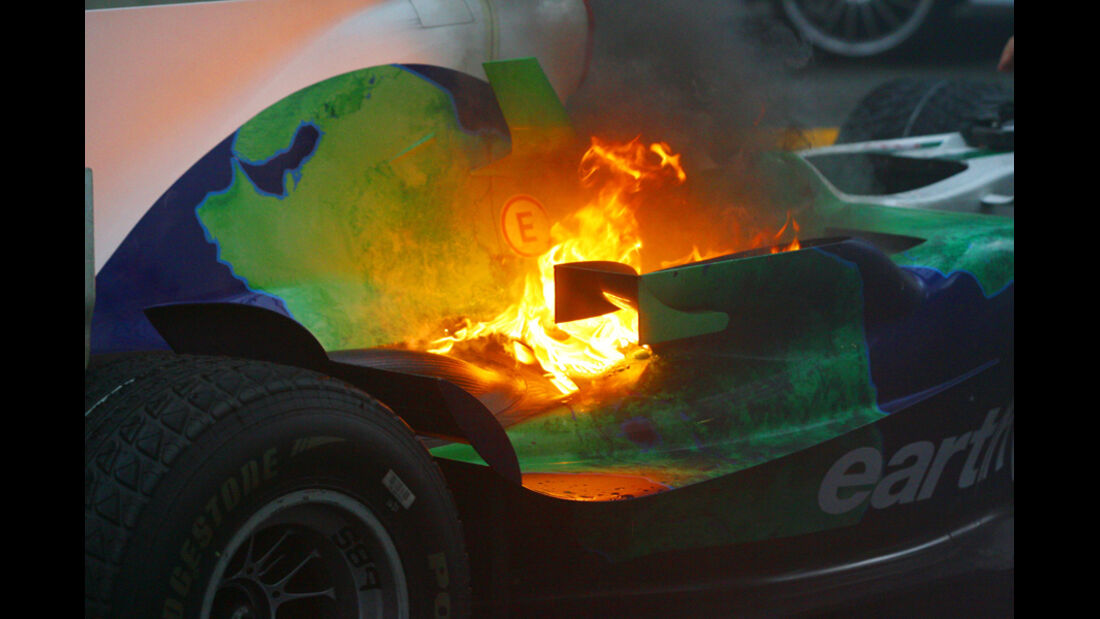 Jenson Button - Feuer am Honda