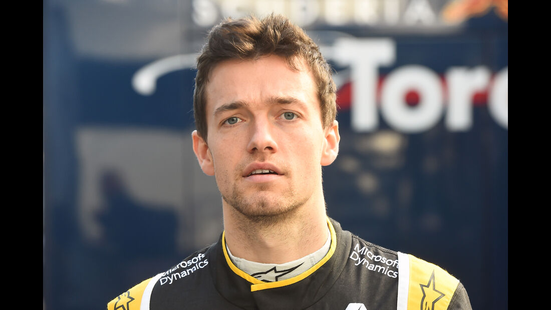 Jolyon Palmer - Renault F1 - Barcelona Test - 2016
