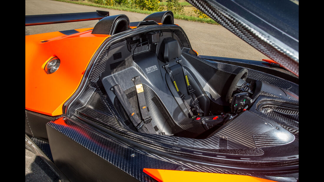 KTM X-Bow GT4, Sitze