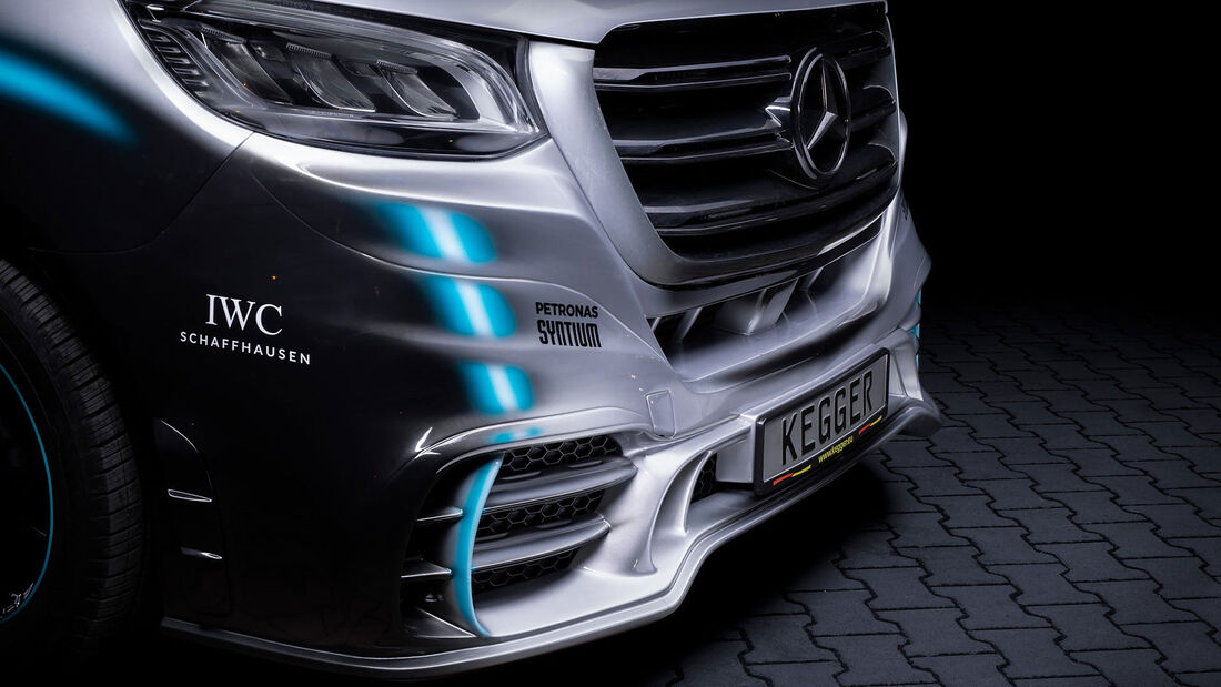 Kegger Mercedes Sprinter Abschlepper Petronas Edition