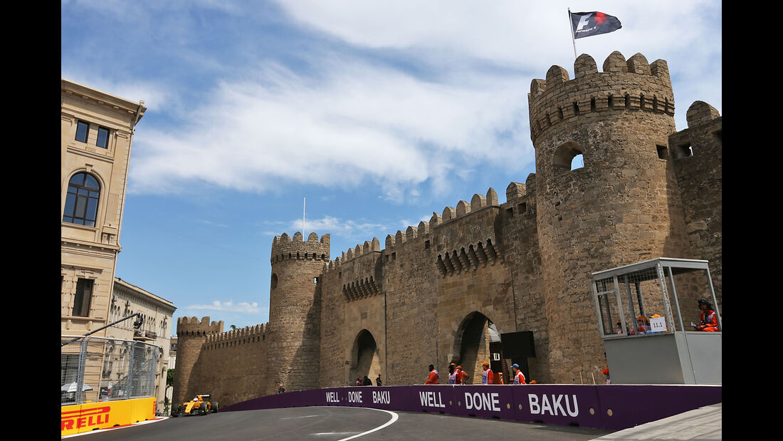 Kevin Magnussen - Renault - Formel 1 - GP Aserbaidschan - Baku - 17. Juni 2016