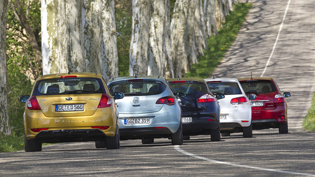 Kia Cee´d 1.6 CVVT ISG, Opel Astra 1.4 Turbo, Renault Mégane TCe 130, Toyota Auris 1.6 Valvematic, VW Golf 1.4 TSI