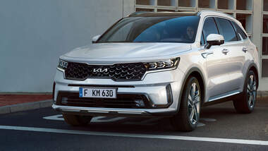 Kia Sorento Modelljahr 2022 neues Logo