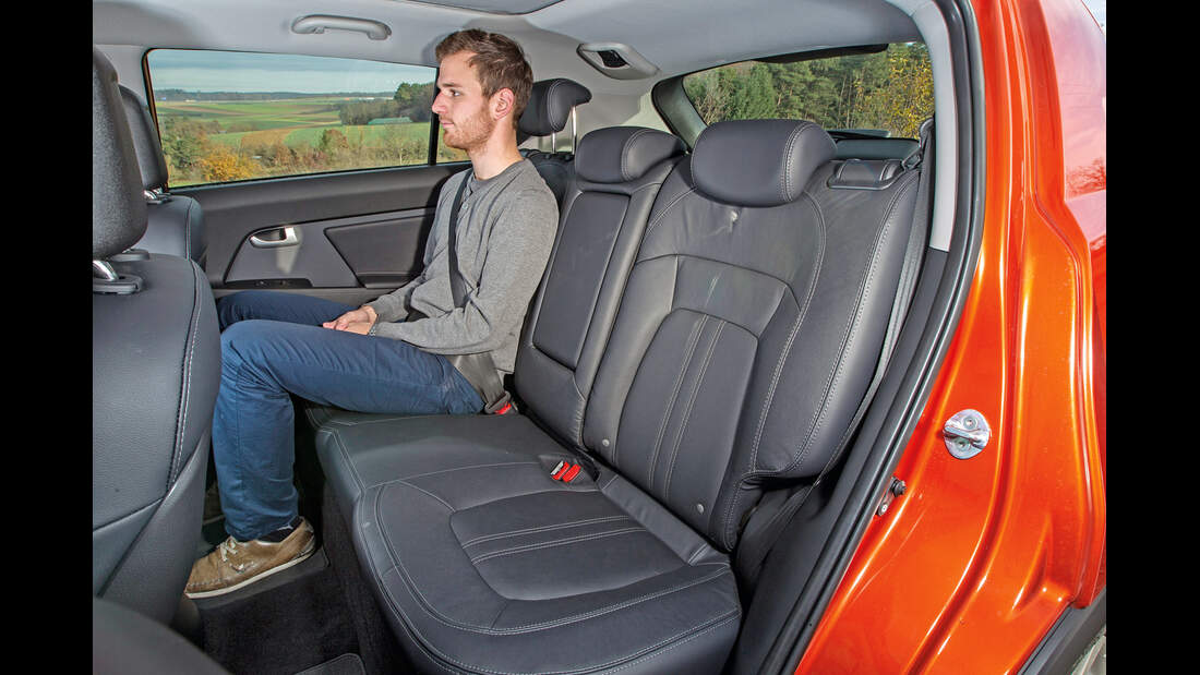 Kia Sportage und VW Tiguan im Test: Kompakte SUV mit Dieselpower | AUTO ...