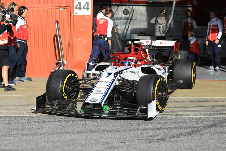 Kimi-Raeikkoenen-Alfa-Romeo-Barcelona-F1