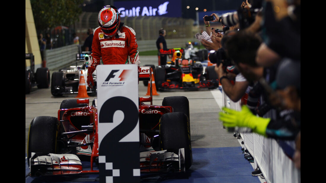 Kimi Räikkönen - Crazy Stats - GP Bahrain 2016