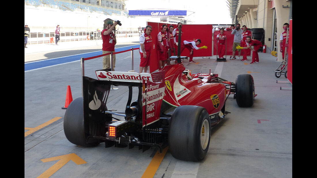 Kimi Räikkönen - Ferrari - Formel 1 - Test - Bahrain - 22. Februar 2014