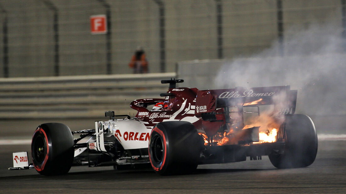 Kimi Räikkönen - Feuer - GP Abu Dhabi 2020