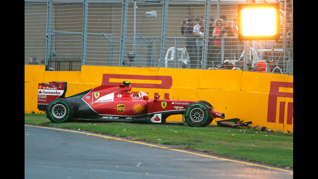 Kimi Räikkönen - GP Australien - Crashs 2014