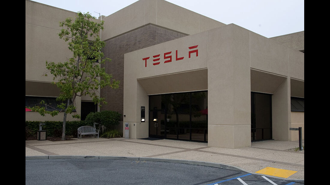 Kleinserien-Hersteller Tesla, Firmenzantrale