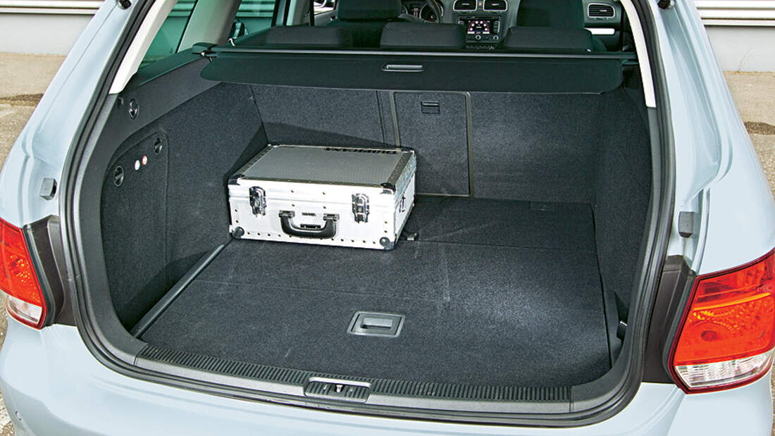 Golf 3 Variant Kofferraum Geht Nicht Auf Nissan Qashqai gegen VW Golf Variant: SUV oder Kombi - das ist hier die