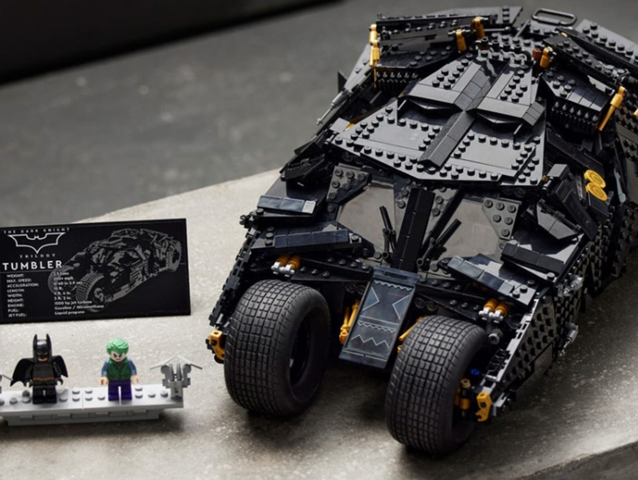 Lego DC Batman Batmobil Tumbler