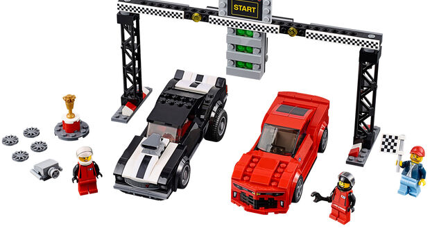 LEGO Speed Champions Set - sieben Autolegenden