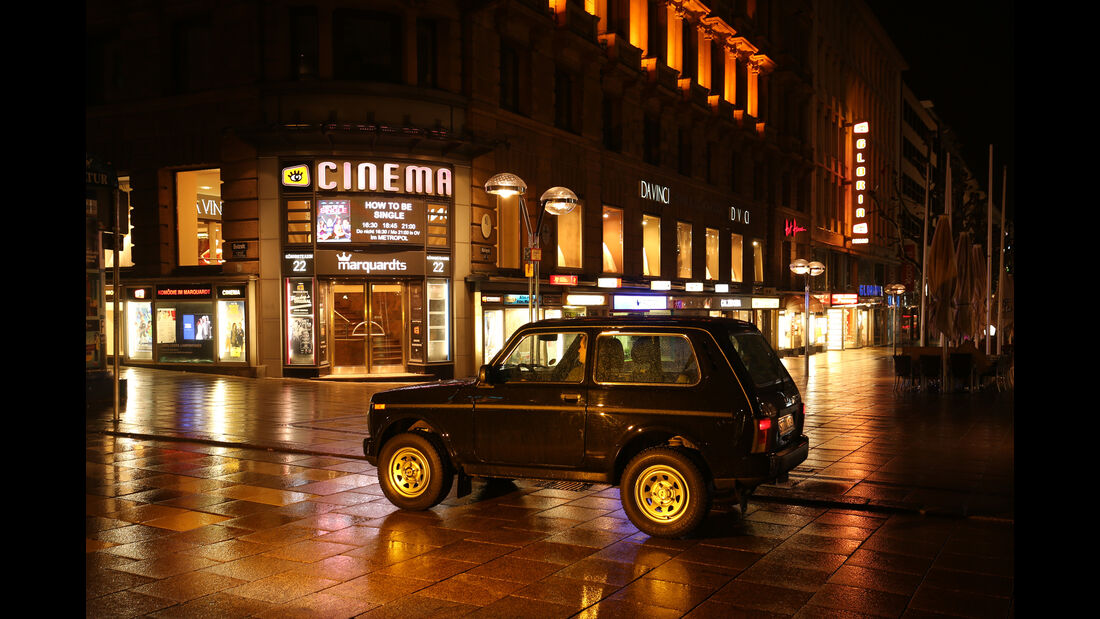 Lada 4x4 Urban, Seitenansicht