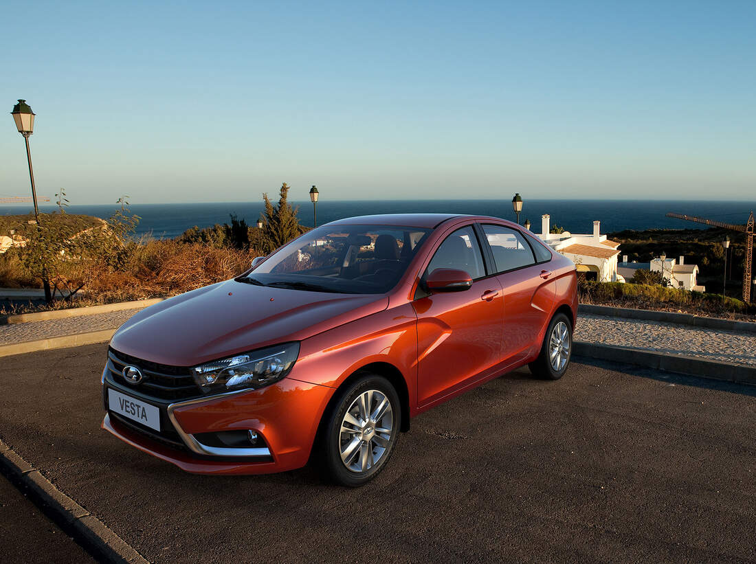 Lada Vesta im Fahrbericht: Kompaktklasse auf Russisch - auto motor und ...
