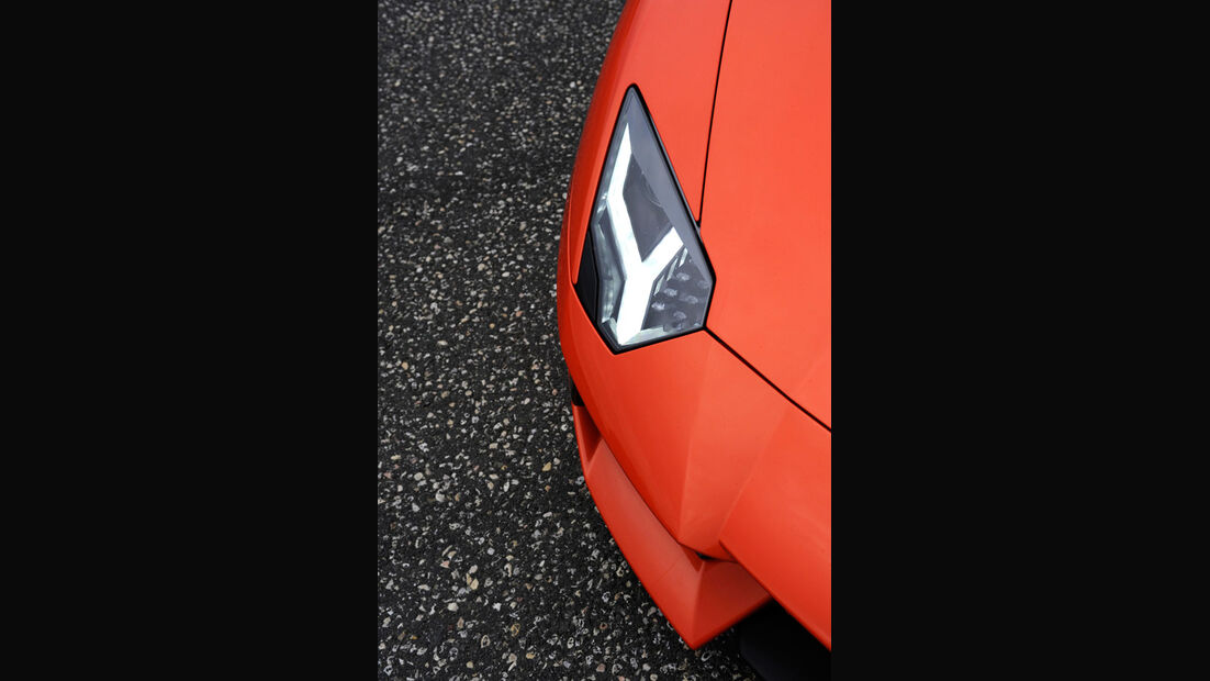Lamborghini Aventador LP 700-4, Detail, Frontscheinwerfer, Scheinwerfer