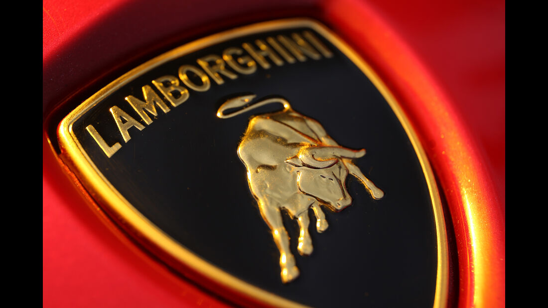 Lamborghini Aventador LP 750-4 Superveloce, Emblem
