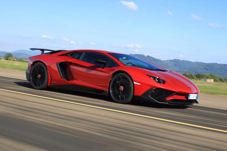 Lamborghini Aventador LP 750-4 Superveloce im Test | AUTO MOTOR 